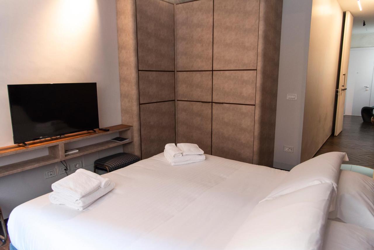 Ponte Vecchio Luxury And Stylish Apartment ฟลอเรนซ์ ภายนอก รูปภาพ
